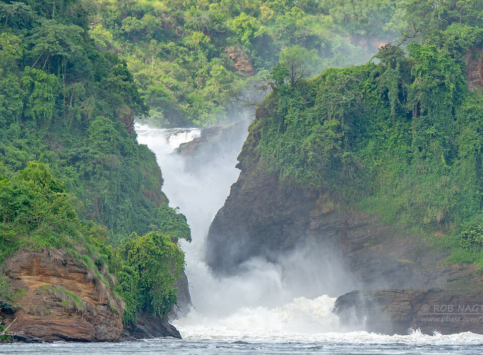 Can I Hike to the Top of Murchison Falls?