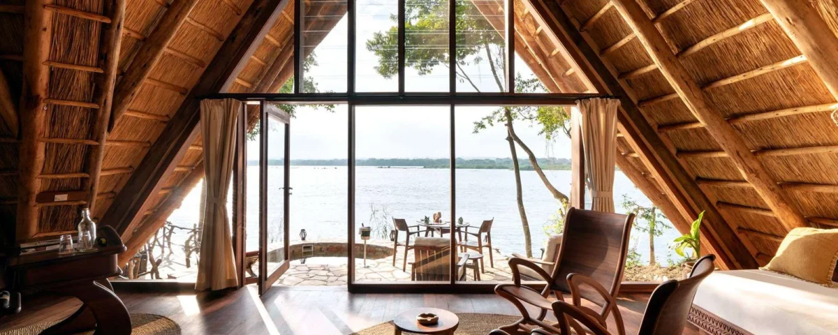 How Do I Choose Between Luxury, Midrange, and Budget Safaris